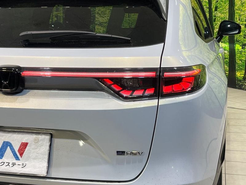 2022 Honda Vezel 6AA-RV5 (UW-6a73fce495130)[25]