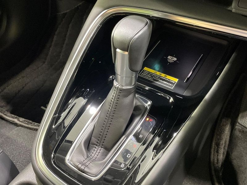 2023 Honda Vezel 6AA-RV5 (UW-6a73fce707b57)[23]