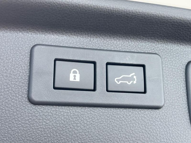 2020 Subaru Forester 5AA-SKE (UW-6a73fd05e86b8)[26]