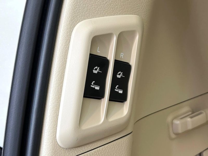 2022 Toyota Land Cruiser Prado 3BA-TRJ150W (UW-6a73fd1796c71)[22]