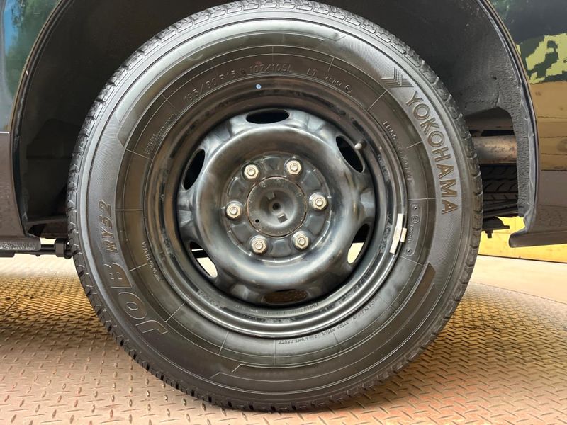 2016 Nissan NV350 CARAVAN VAN CBF-VR2E26 (UW-6a73fd320d937)[5]