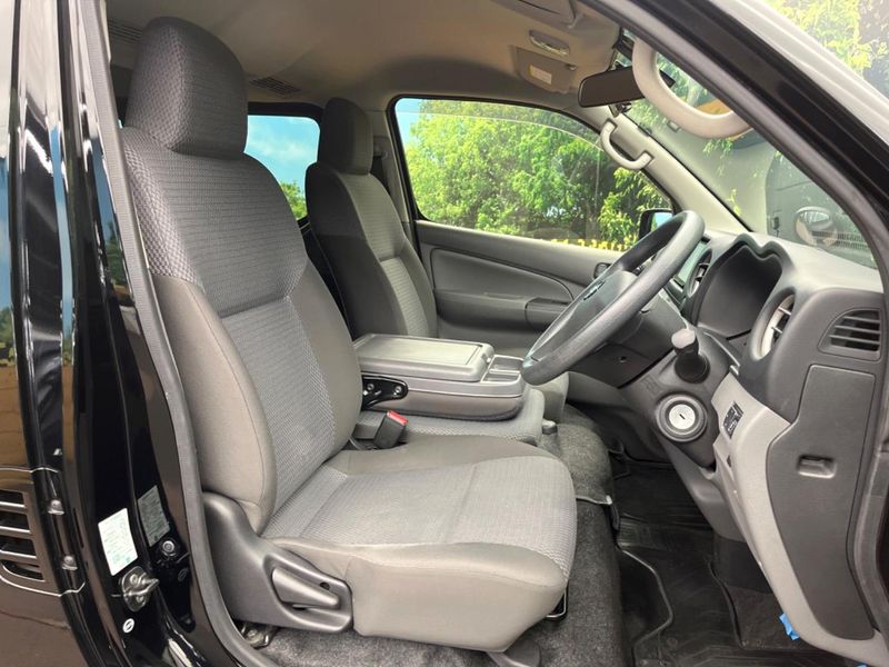 2016 Nissan NV350 CARAVAN VAN CBF-VR2E26 (UW-6a73fd320d937)[27]