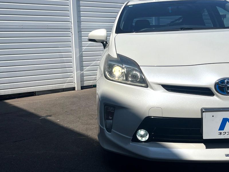 2015 Toyota Prius DAA-ZVW30 (UW-6a73fd807d31b)[12]