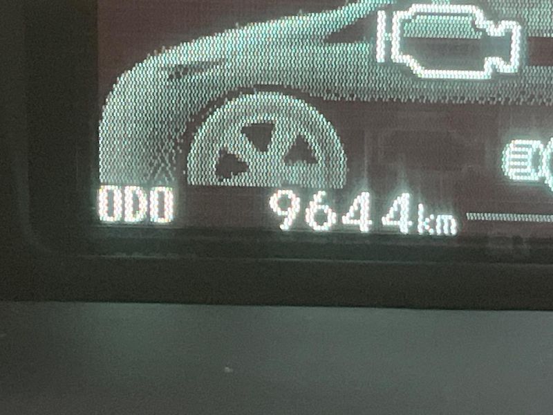 2013 Toyota Prius DAA-ZVW30 (UW-6a73fd82a393f)[2]
