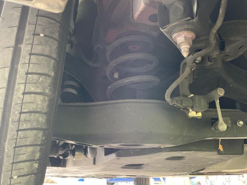 2019 Toyota Prius DAA-ZVW51 (UW-6a73fd8d615d3)[9]