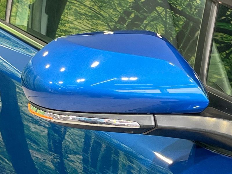 2018 Toyota C-HR DAA-ZYX10 (UW-6a73fdb645537)[17]
