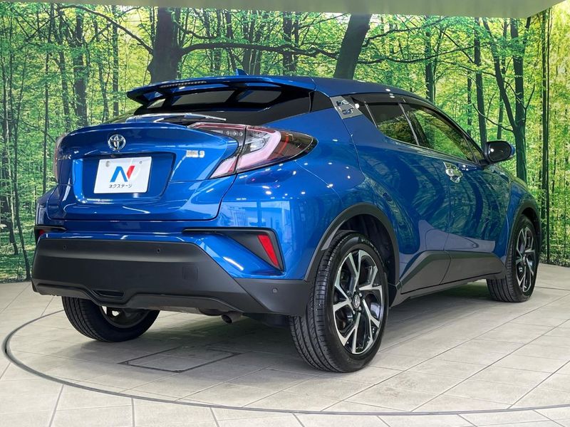 2018 Toyota C-HR DAA-ZYX10 (UW-6a73fdb645537)[27]