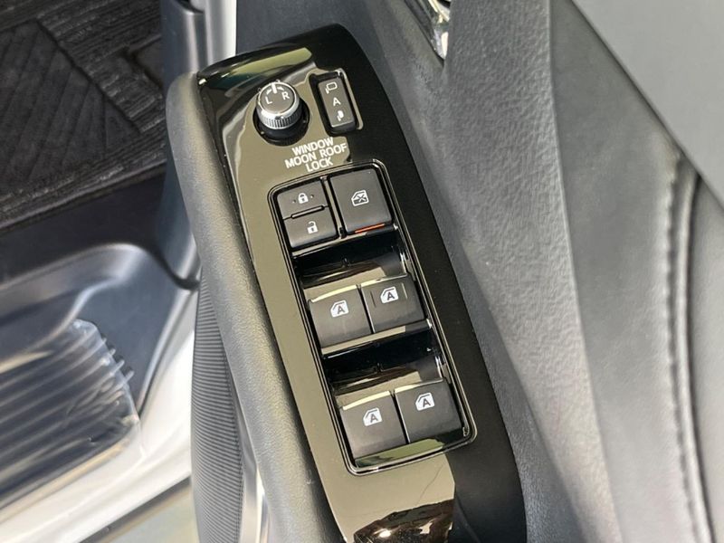 2021 Toyota Alphard 3BA-AGH30W (UW-6a754b351b0f7)[25]