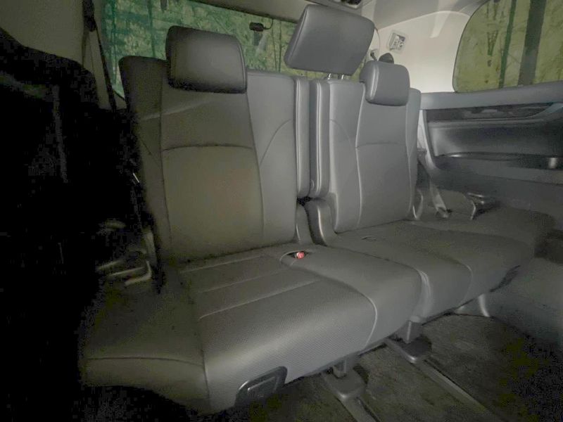2022 Toyota Alphard 3BA-AGH30W (UW-6a754b38dc572)[23]