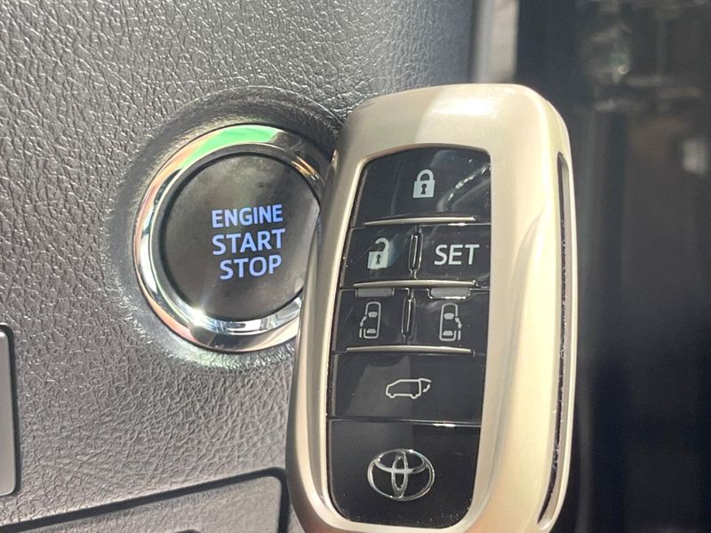 2020 Toyota Alphard 3BA-AGH30W (UW-6a754b3d56ac9)[24]