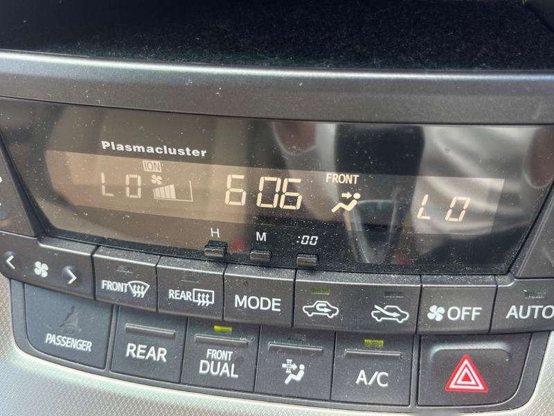 2008 Toyota Alphard DBA-ANH20W (UW-6a754b4e486a7)[28]
