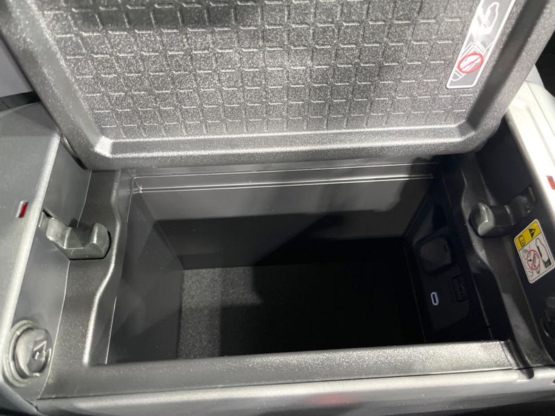 2026 Toyota RAV4 6AA-AXAN64 (UW-6a754b62dac2d)[29]