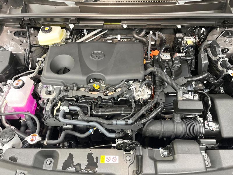 2026 Toyota RAV4 6AA-AXAN64 (UW-6a754b64191a2)[5]