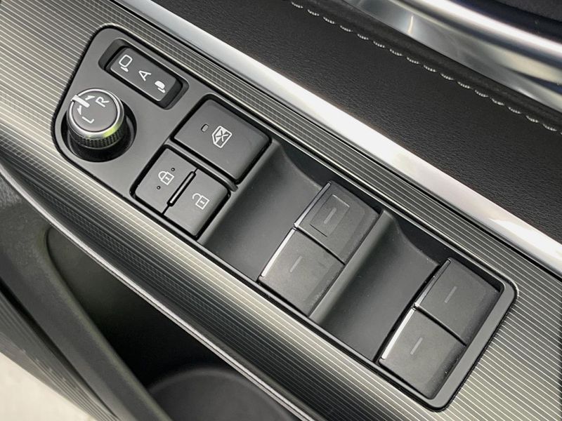 2020 Toyota Harrier Hybrid 6AA-AXUH80 (UW-6a754b6665194)[7]