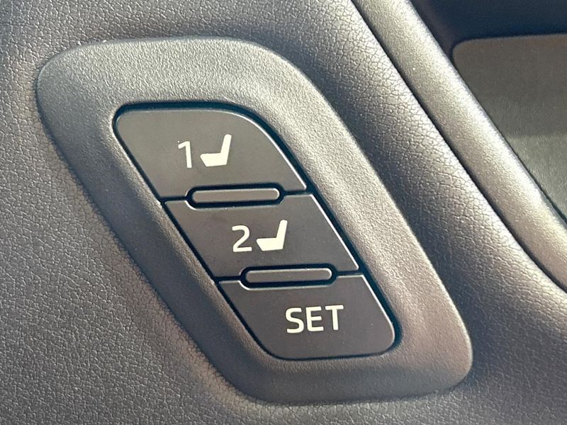 2023 Toyota Harrier Hybrid 6AA-AXUH80 (UW-6a754b6be4dd5)[28]