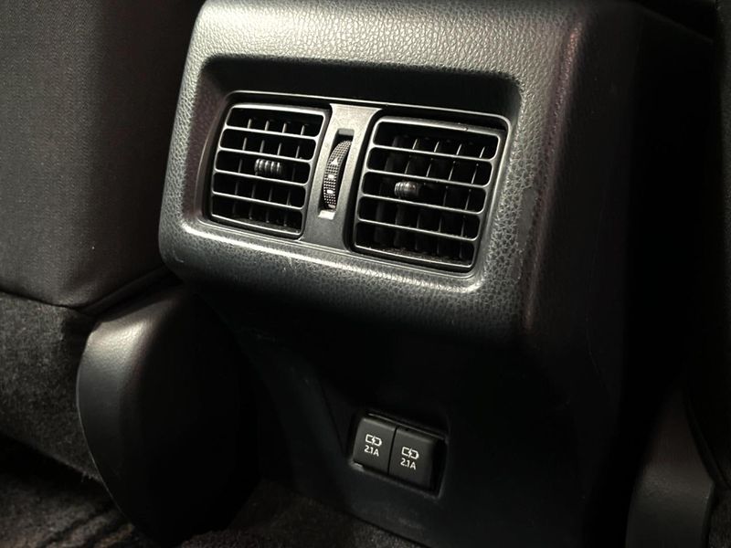2017 Toyota Camry DAA-AXVH70 (UW-6a754b73f3e89)[29]