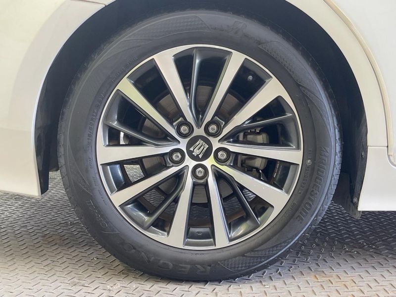 2018 Toyota Crown Hybrid 6AA-AZSH20 (UW-6a754b7e4d1b9)[6]