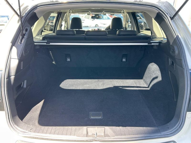 2016 Subaru Legacy Outback DBA-BS9 (UW-6a754bc45eb1a)[22]