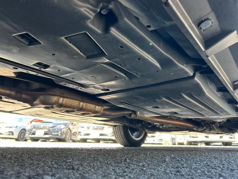 2016 Subaru Legacy Outback DBA-BS9 (UW-6a754bc45eb1a)[28]