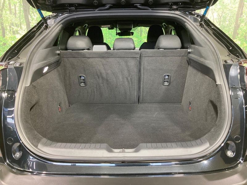 2021 Mazda MX-30 5AA-DREJ3P (UW-6a754be57e67d)[15]