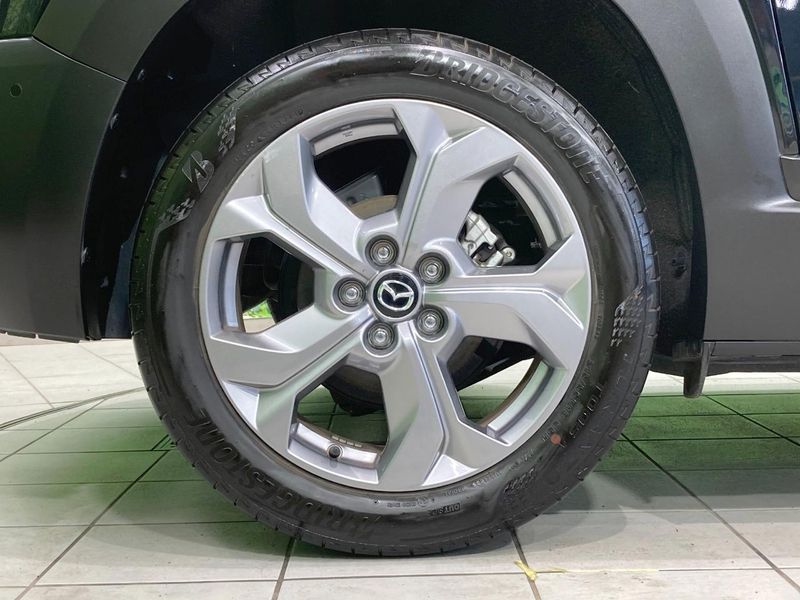 2021 Mazda MX-30 5AA-DREJ3P (UW-6a754be57e67d)[29]