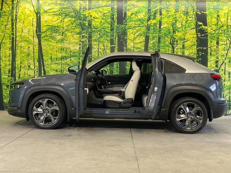2021 Mazda MX-30 5AA-DREJ3P (UW-6a754be5d53c3)[21]