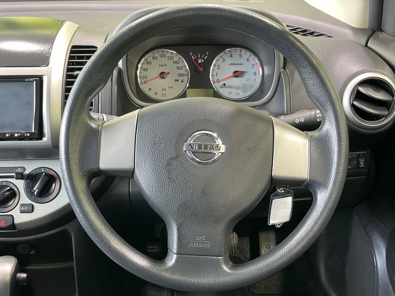 2011 Nissan Note DBA-E11 (UW-6a754be6719d9)[21]