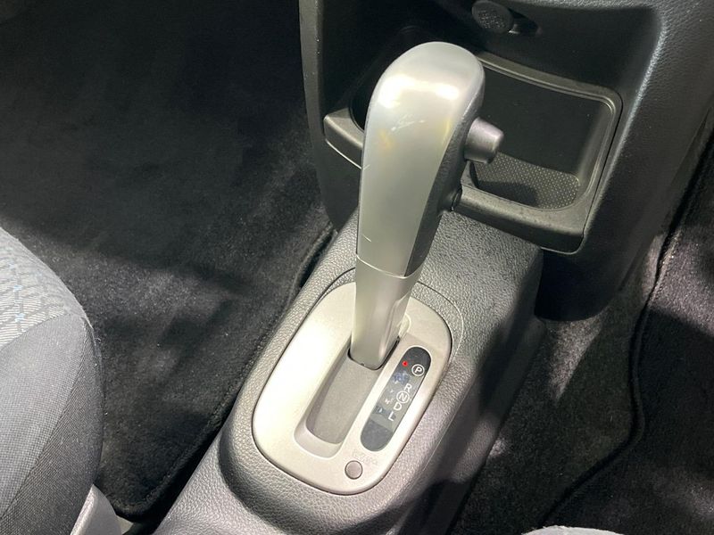2011 Nissan Note DBA-E11 (UW-6a754be6719d9)[11]