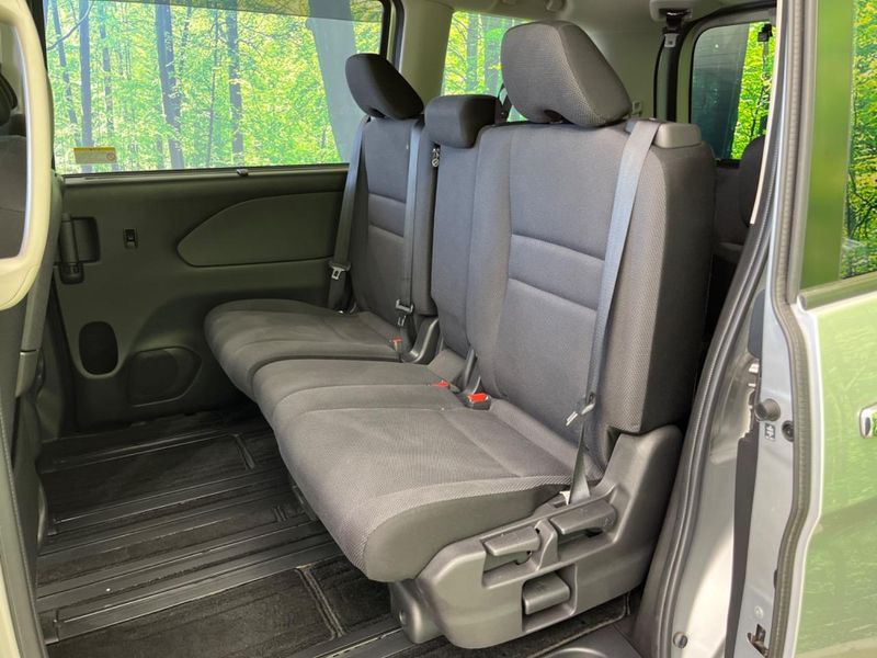 2017 Nissan Serena DAA-GC27 (UW-6a754c07ecff8)[13]