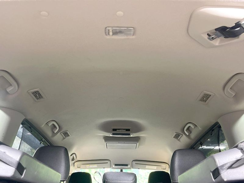 2017 Nissan Serena DAA-GFC27 (UW-6a754c120bd91)[14]