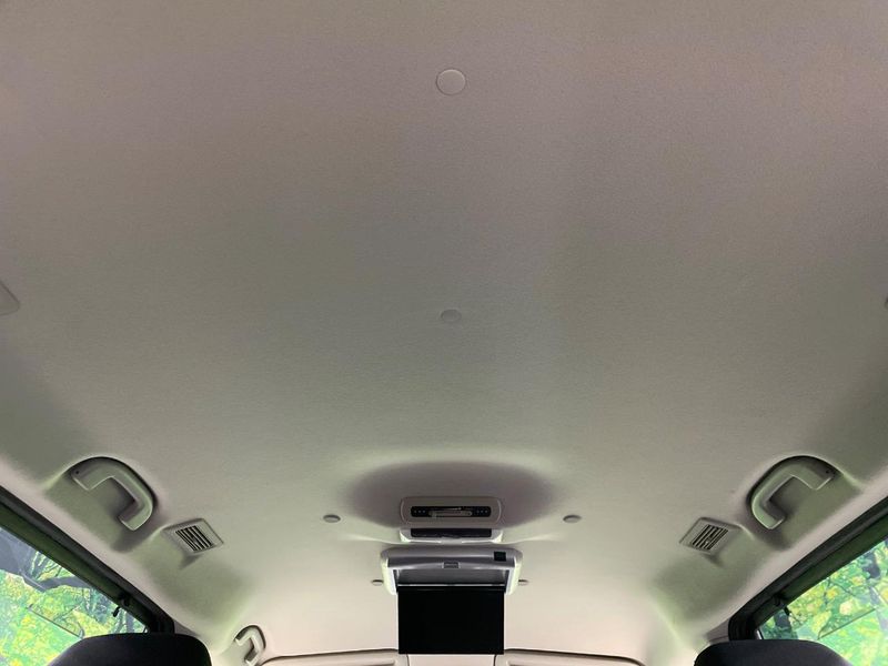 2017 Nissan Serena DAA-GFC27 (UW-6a754c1531ee1)[17]