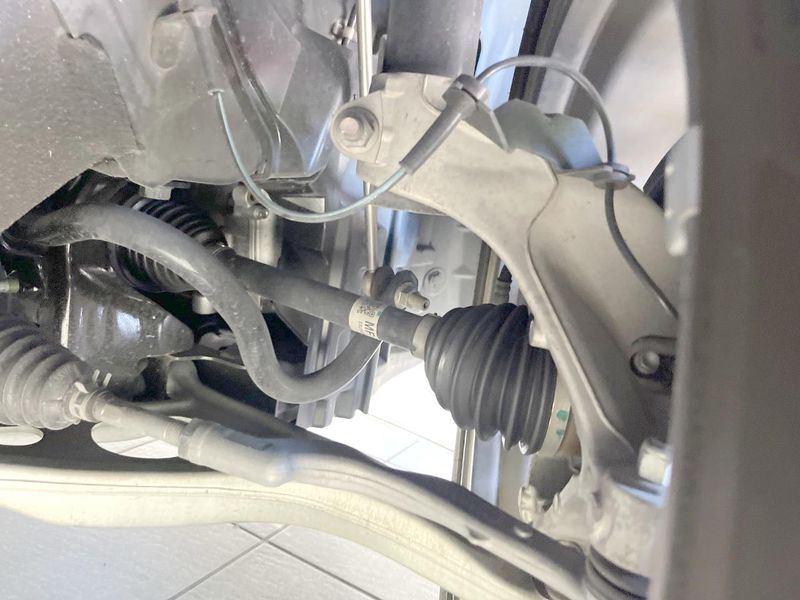 2022 Mitsubishi OUTLANDER PHEV 5LA-GN0W (UW-6a754c27e4c71)[28]