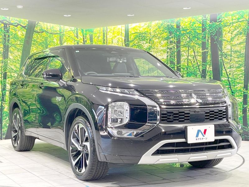 2022 Mitsubishi OUTLANDER PHEV 5LA-GN0W (UW-6a754c27e4c71)[19]