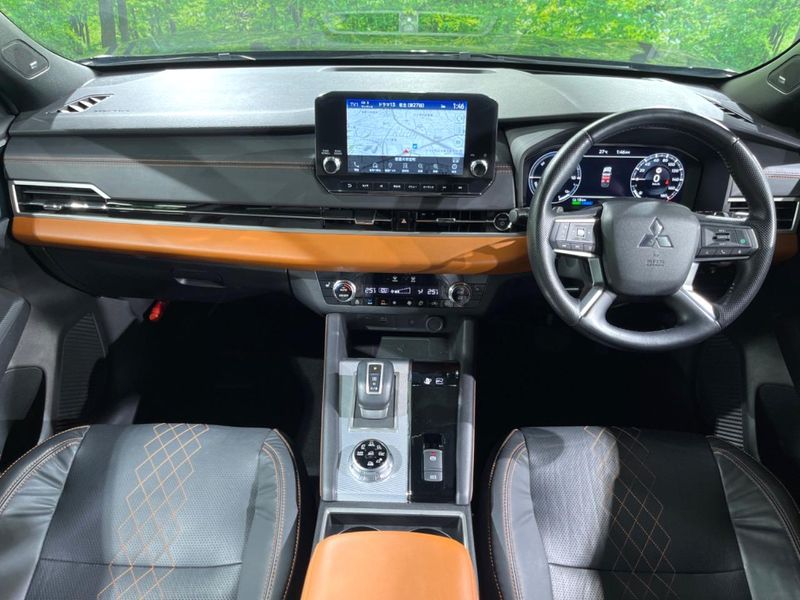 2022 Mitsubishi OUTLANDER PHEV 5LA-GN0W (UW-6a754c27f3028)[20]