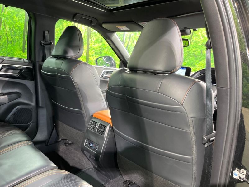 2022 Mitsubishi OUTLANDER PHEV 5LA-GN0W (UW-6a754c27f3028)[15]