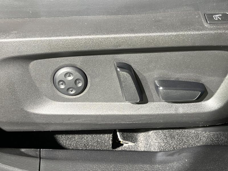 2022 Mitsubishi OUTLANDER PHEV 5LA-GN0W (UW-6a754c27f3028)[4]