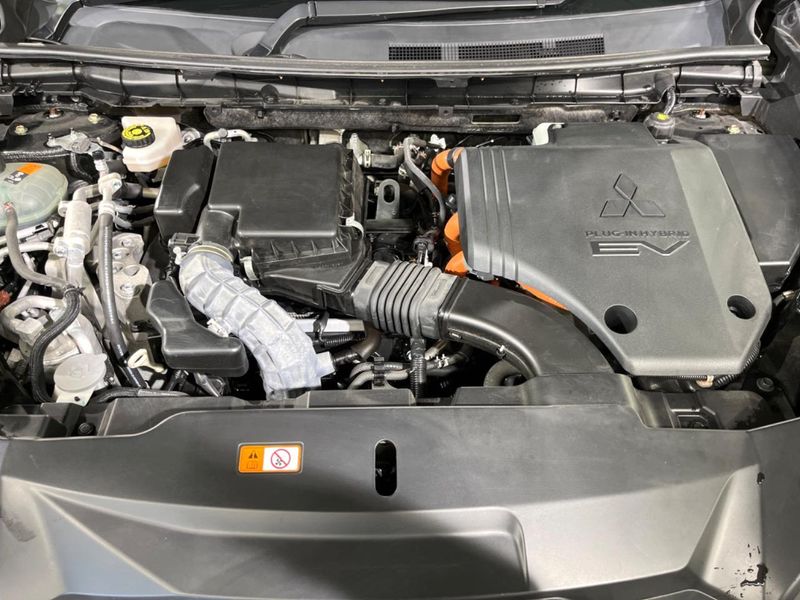 2022 Mitsubishi OUTLANDER PHEV 5LA-GN0W (UW-6a754c27f3028)[9]