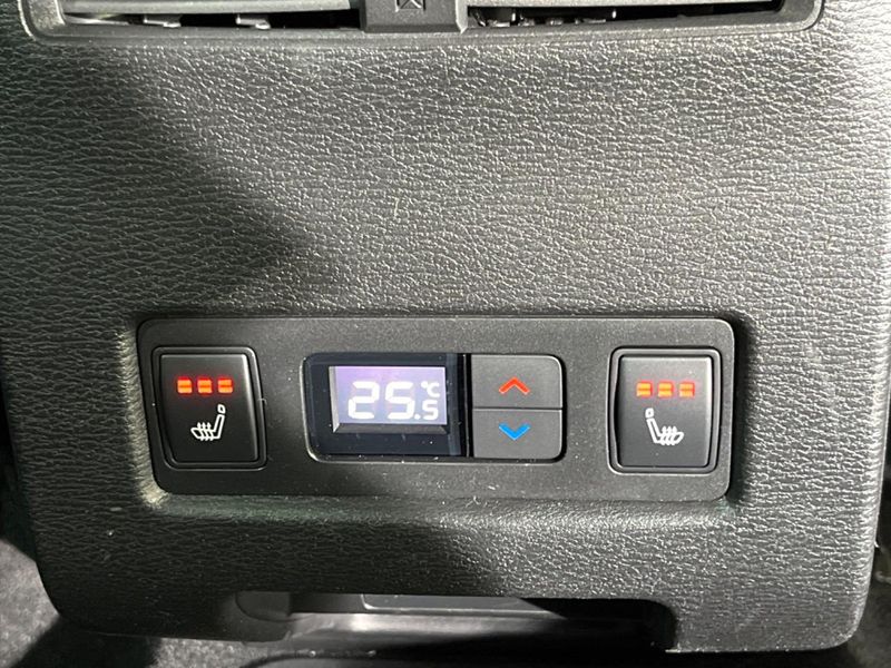 2022 Mitsubishi OUTLANDER PHEV 5LA-GN0W (UW-6a754c27f3028)[18]