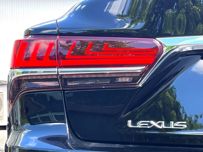 2017 Lexus LS DAA-GVF55 (UW-6a754c4a1dcab)[25]