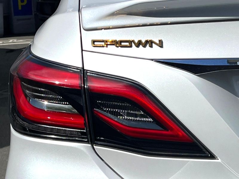 2021 Toyota Crown Hybrid 6AA-GWS224 (UW-6a754c4bde344)[24]