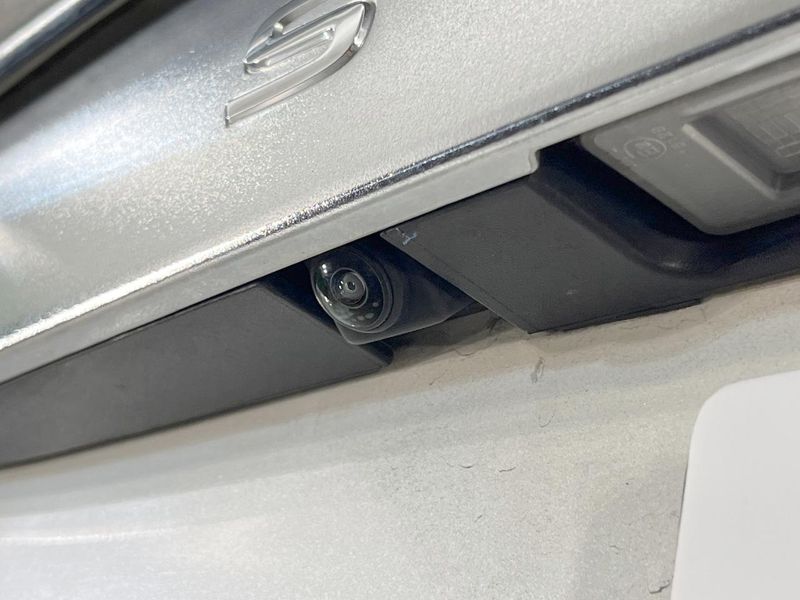 2018 Nissan Serena DAA-HFC27 (UW-6a754c6fb480b)[25]
