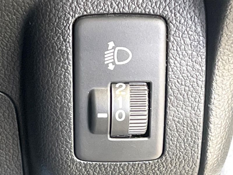 2014 Honda N-BOX DBA-JF1 (UW-6a754c91e35ea)[26]