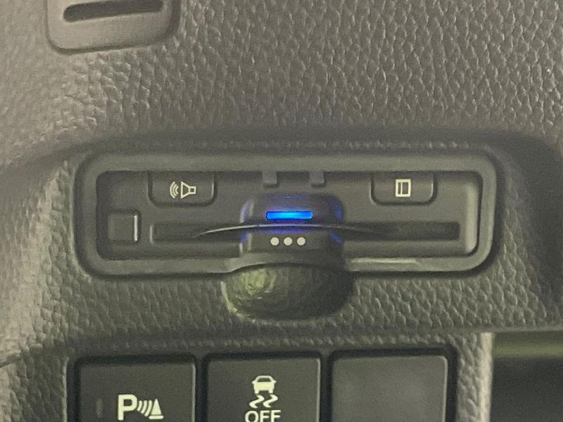 2022 Honda N-BOX CUSTOM 6BA-JF3 (UW-6a754cb1690c0)[26]
