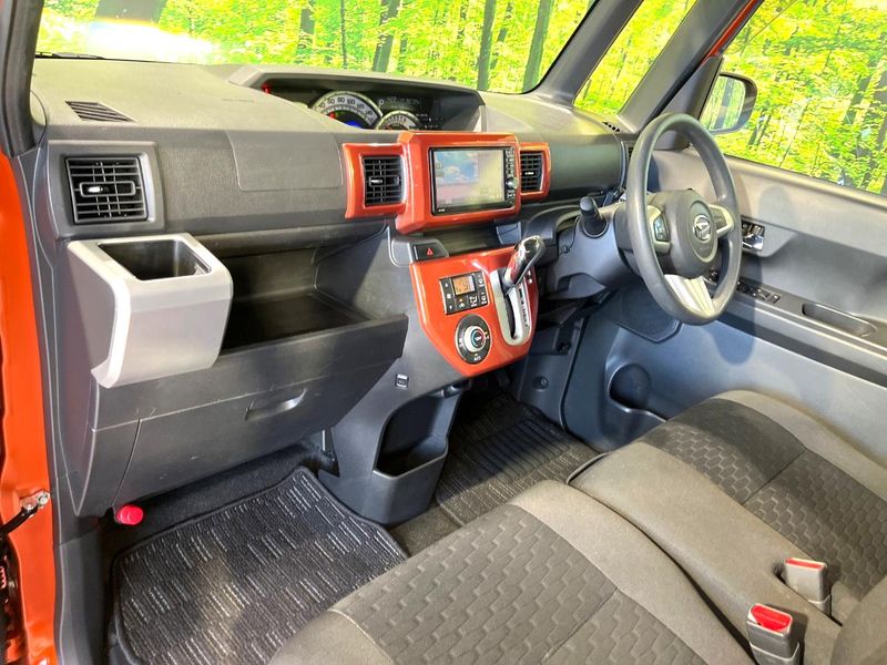 2016 Daihatsu Wake DBA-LA710S (UW-6a754d481aea0)[29]