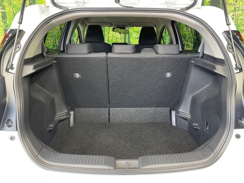 2023 Toyota Aqua 6AA-MXPK11 (UW-6a754e1337016)[24]