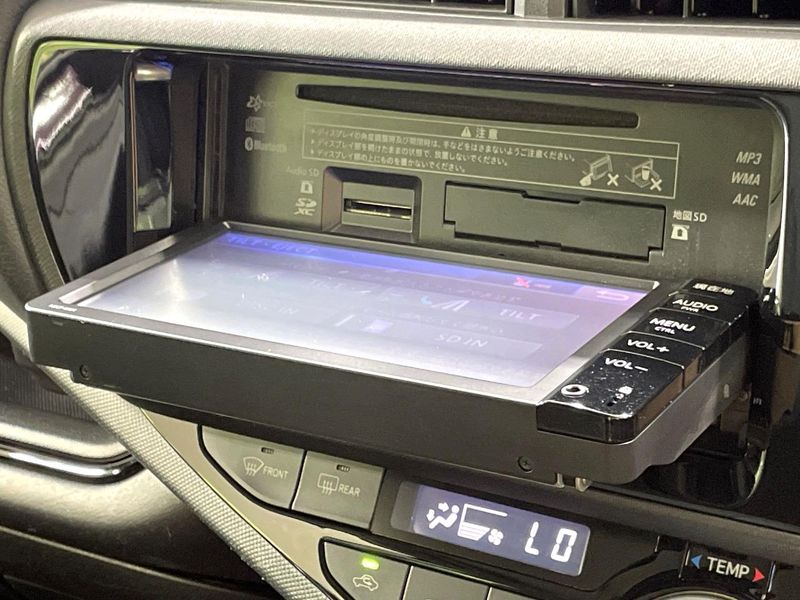 2016 Toyota Aqua DAA-NHP10 (UW-6a754e50f3272)[20]