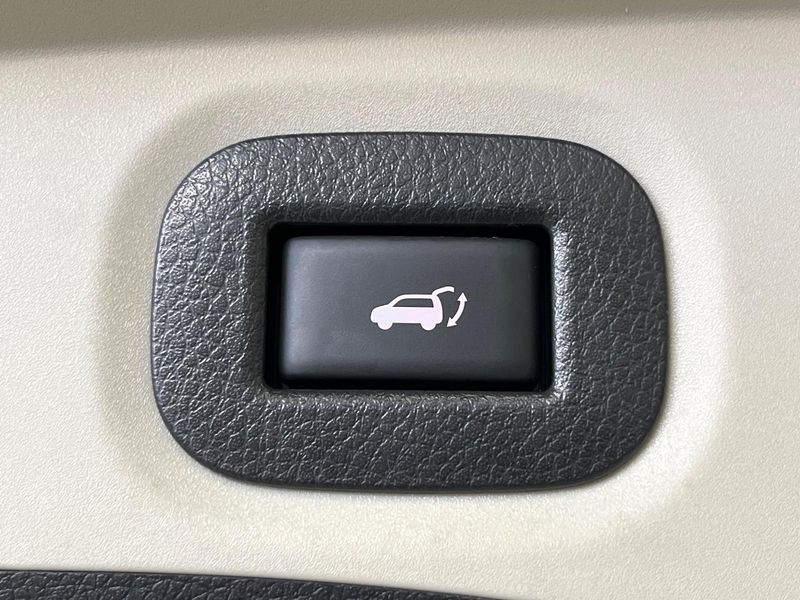 2018 Nissan X-Trail DBA-NT32 (UW-6a754e70b61c6)[18]