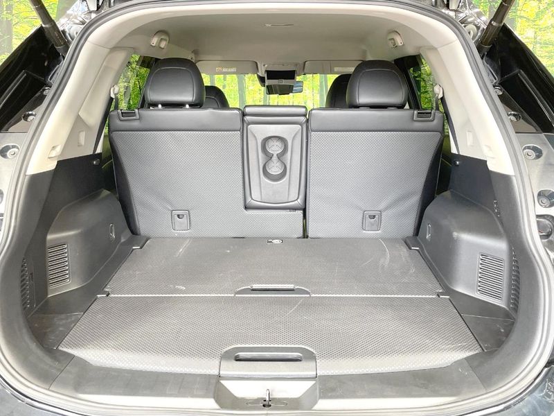 2021 Nissan X-Trail 5BA-NT32 (UW-6a754e749efed)[26]