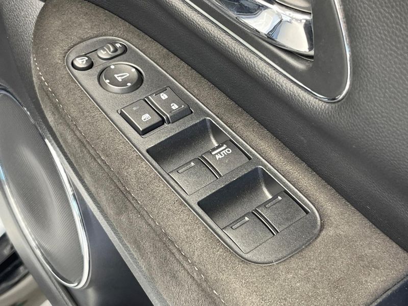2019 Honda Vezel DBA-RU1 (UW-6a754e83c6b9a)[29]