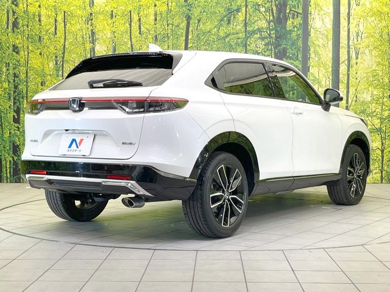 2022 Honda Vezel 6AA-RV5 (UW-6a754e8fd96e2)[18]